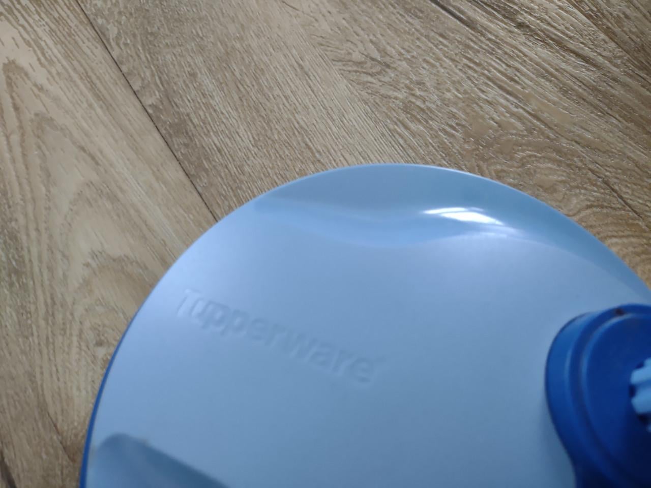 Prachtige blauwe Tupperware Quickchef, als nieuw! Snijder.