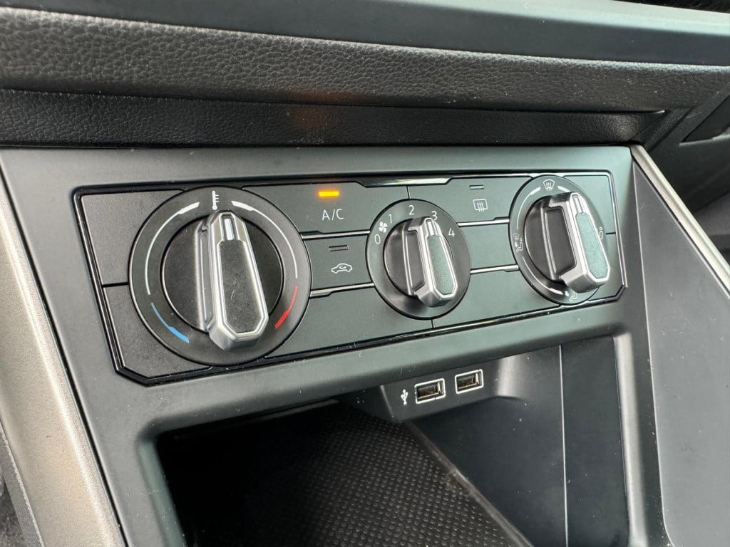 Volkswagen Polo 1.0 tsi