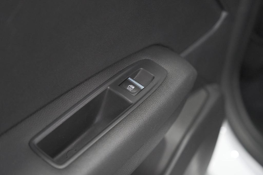 Renault Captur 1.6 e-tech hybrid 145 sl rive gauche | trekhaak | camera | a
