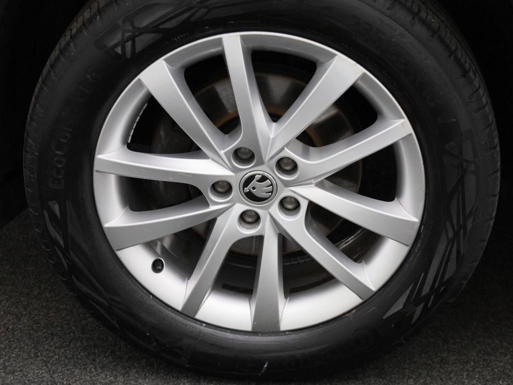 Skoda Kodiaq 1.5 tsi business edition | automaat | navigatie | stoel verwar