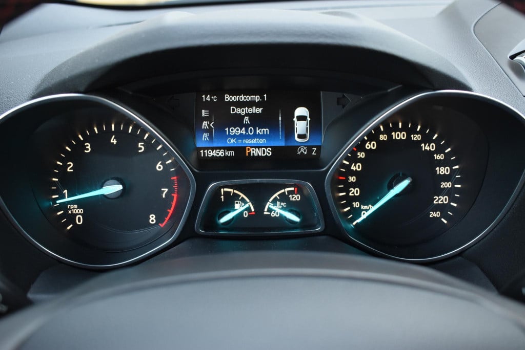 Ford Kuga 1.5 ecoboost st-line | awd | climate control | cruise control | p