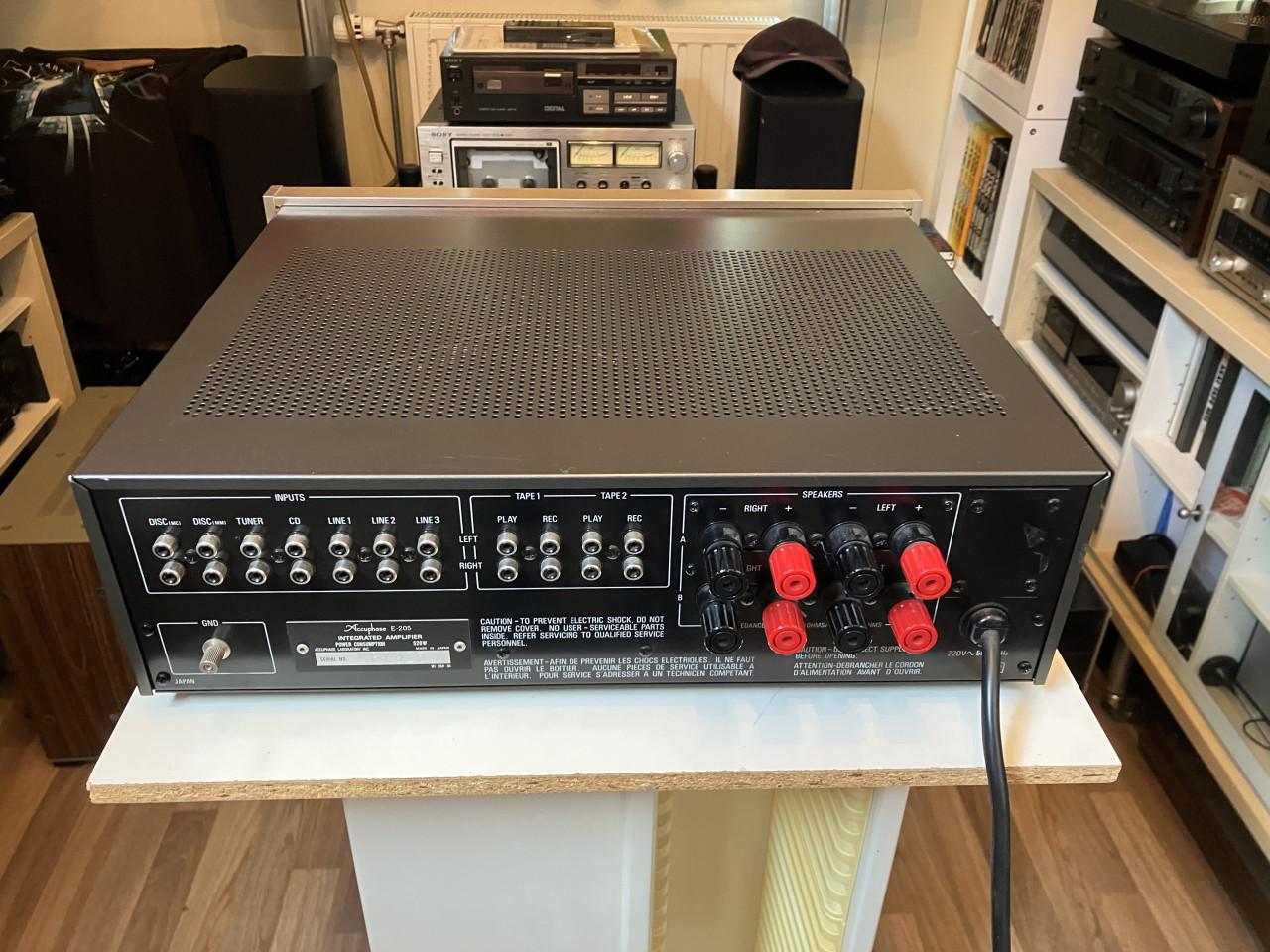 Accuphase E-205 champagne full service garantie keurige staat Phono MM + MC