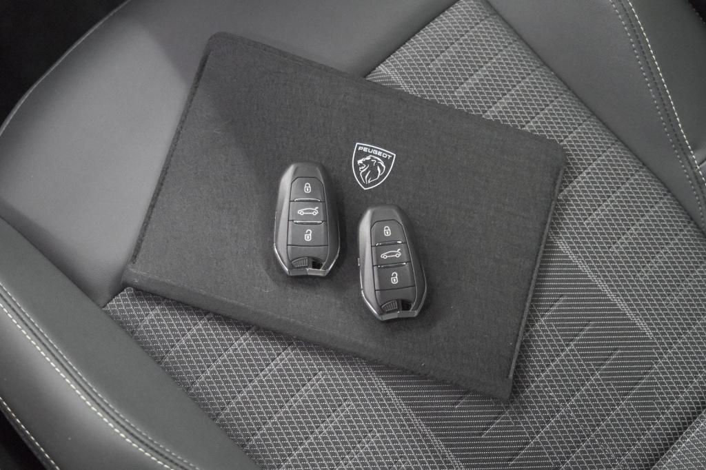 Peugeot 5008 1.2 hybrid 136 gt 7p | adaptieve cruise control | camera | ele