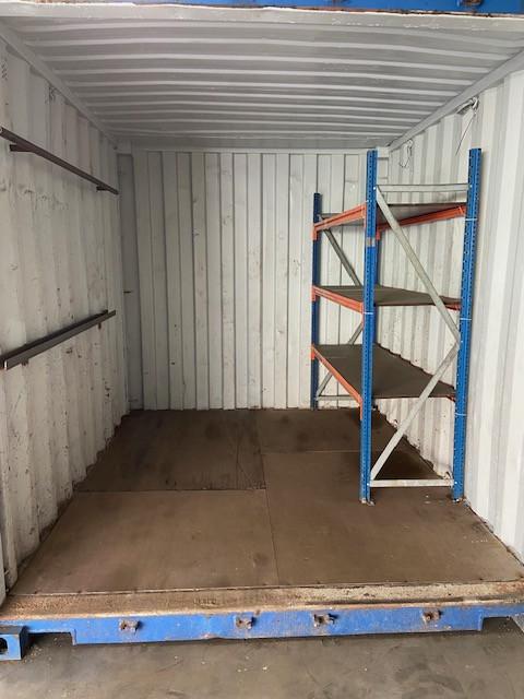 10ft container gebruikt met stelling erin