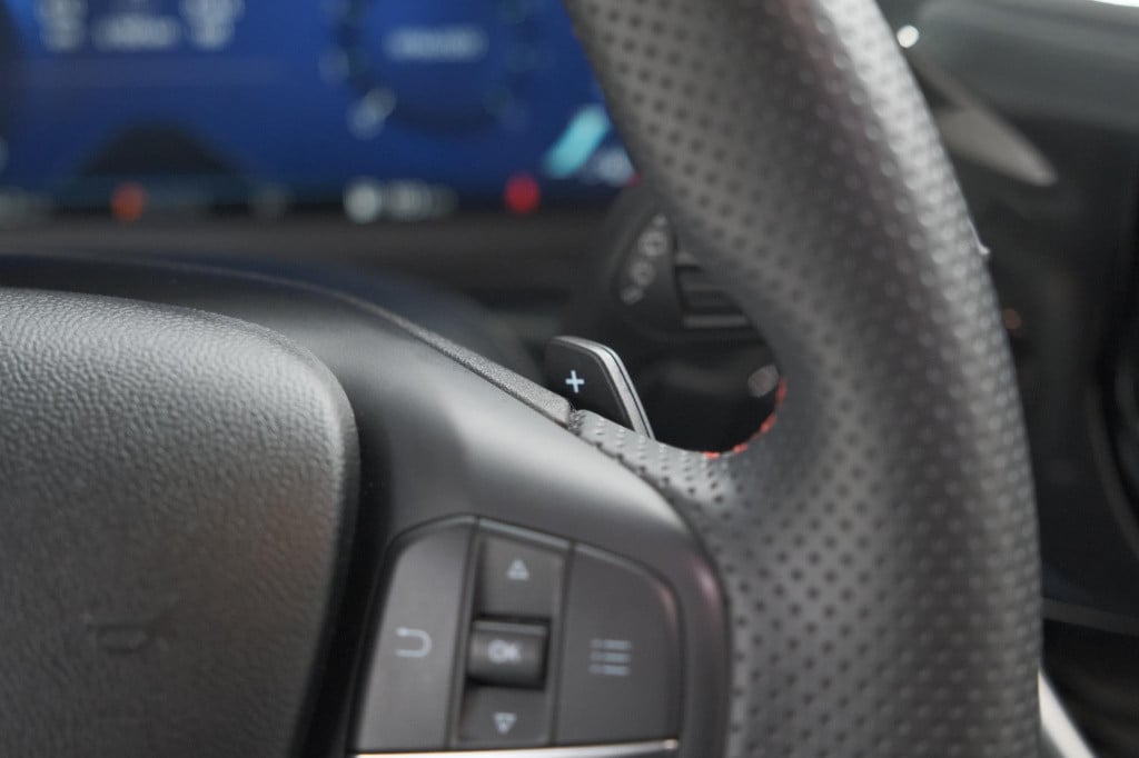 Ford Puma 1.0 ecoboost hybrid st-line x | trekhaak | camera | navigatie | a
