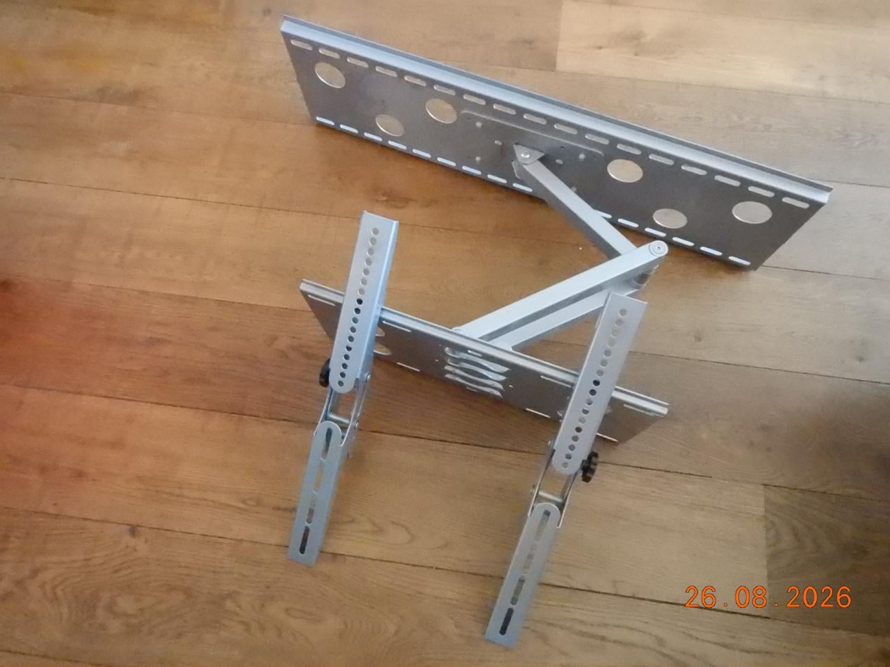 Groote tv muursteun uittrekbar