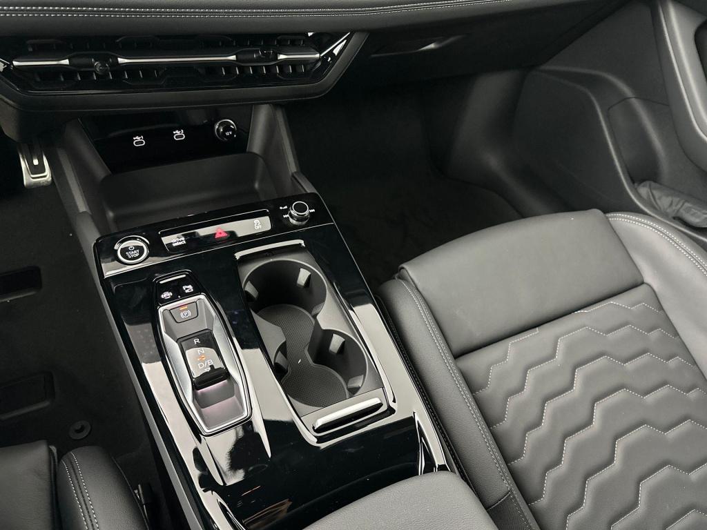 Audi A6 Avant E-tron s edition e-tron 100kwh 270 kw / 367 pk avant elek