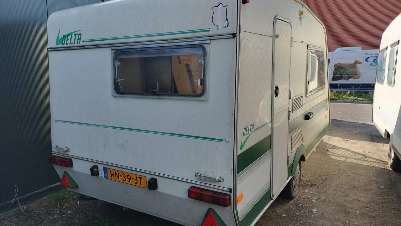 Delta 390 met voortent