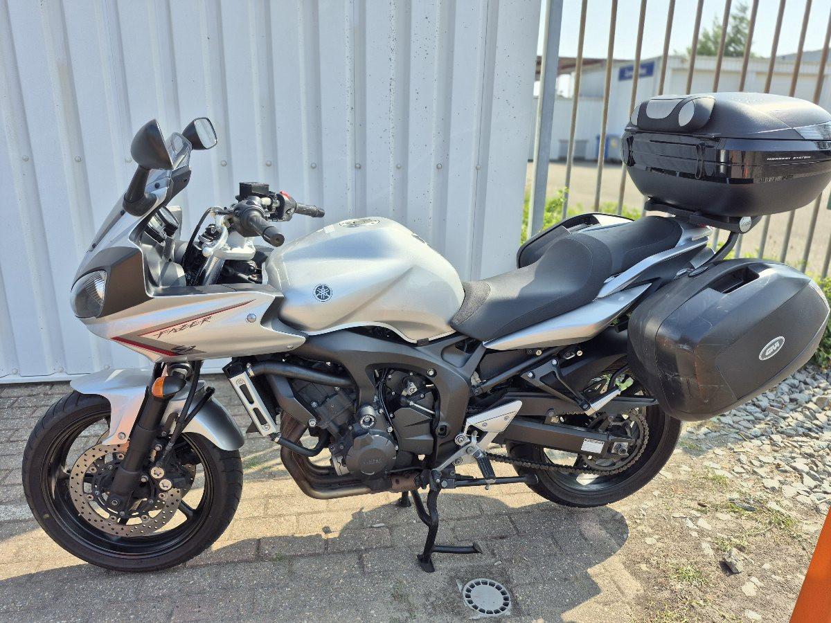 Yamaha FZ6-S uit 2010, sportieve toermotor met weinig Km