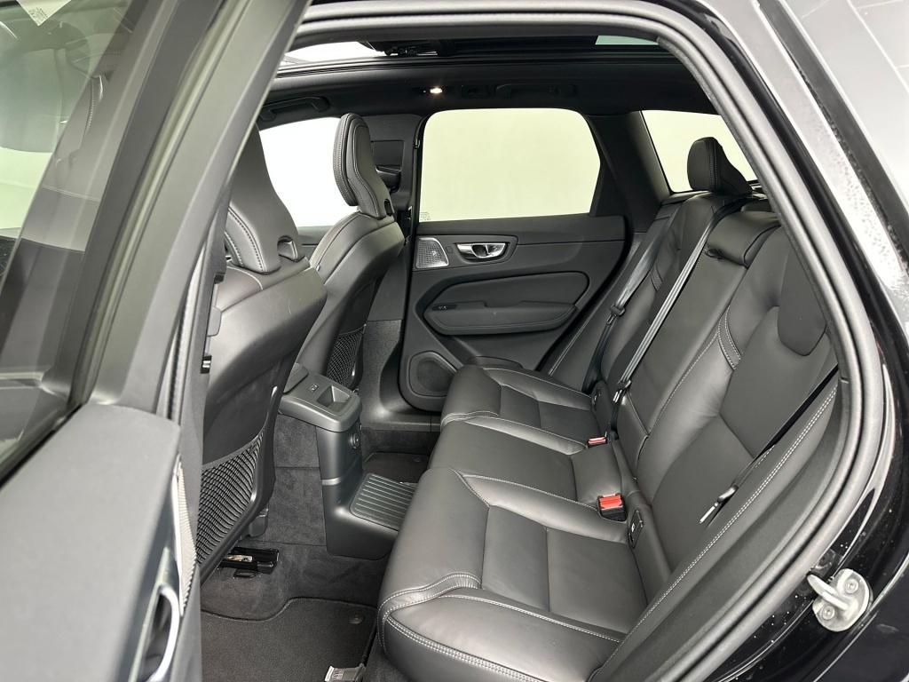 Volvo XC60 t6 398pk recharge ultra black edition | b&w | luchtvering | full