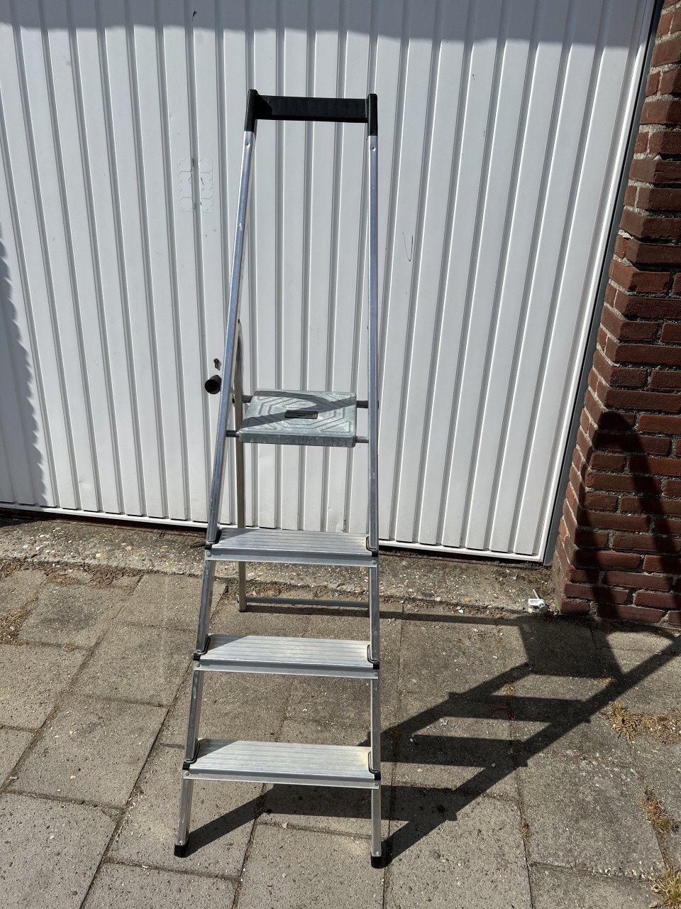 Bijna nieuwe Aluminium huishoudelijk trap 4 treden