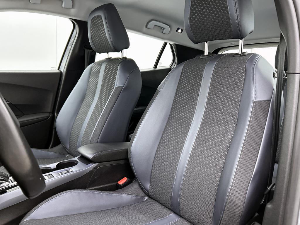 Peugeot 2008 130 pk automaat allure | afneembare trekhaak | achteruitrijcam