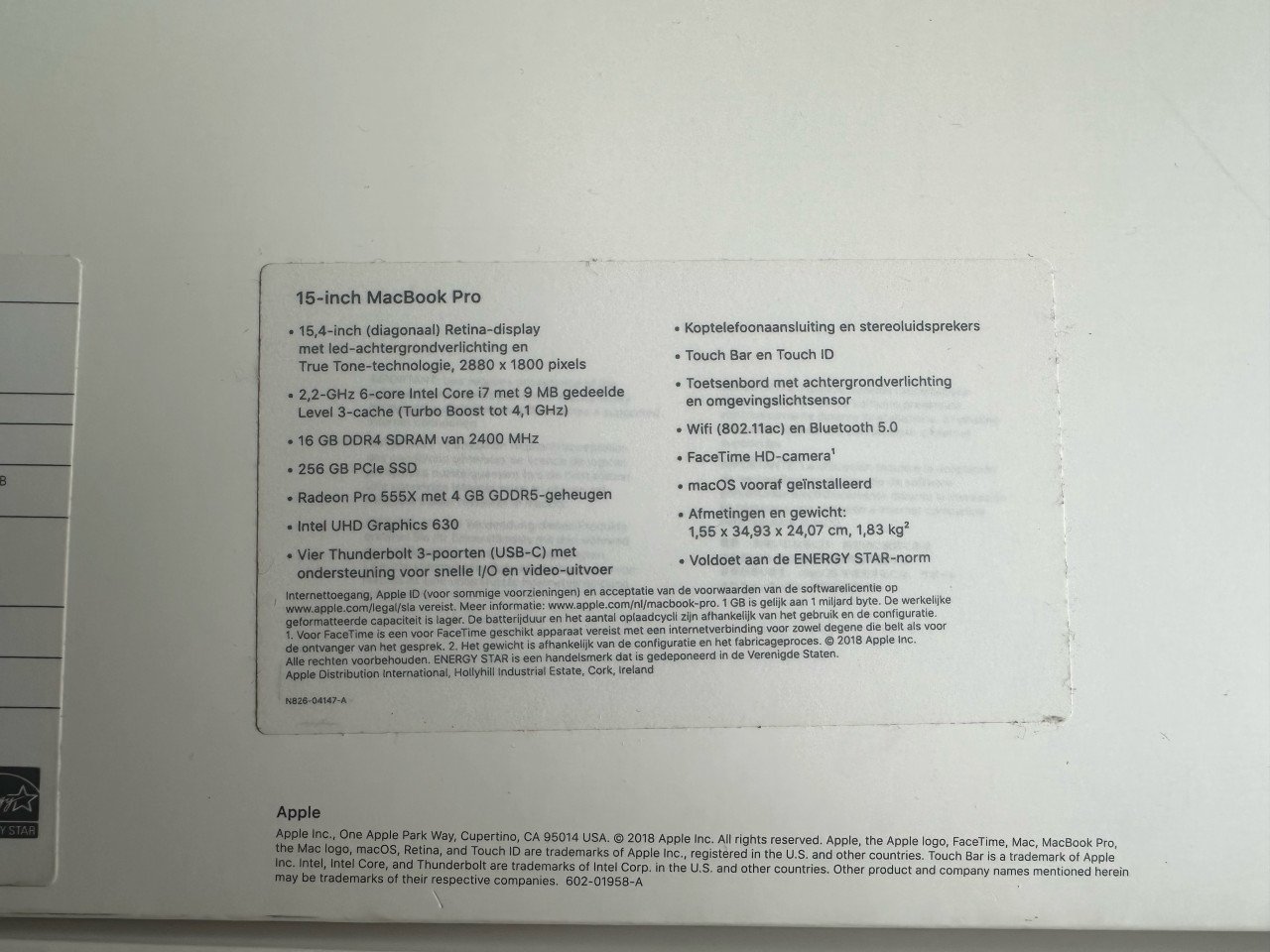 Apple MacBook Pro - 2.2ghz 6-core i7 - 16gb