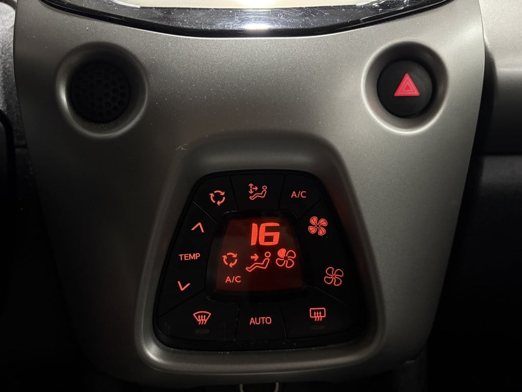 Toyota Aygo 1.0 vvt-i x-play