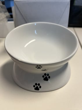 2 voer- en waterbakjes