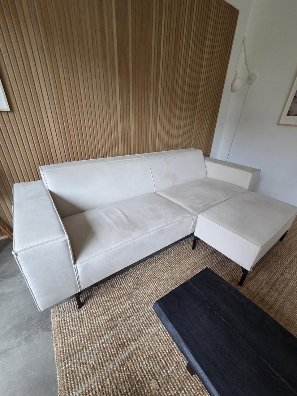 ZITBANK met hocker van BySidde in Japandi-stijl
