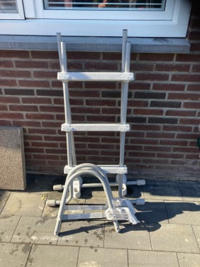 Zwembad trapje