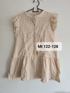 Heel leuk ecru , beige jurkje met roezels van Zeeman Maat 122-128
