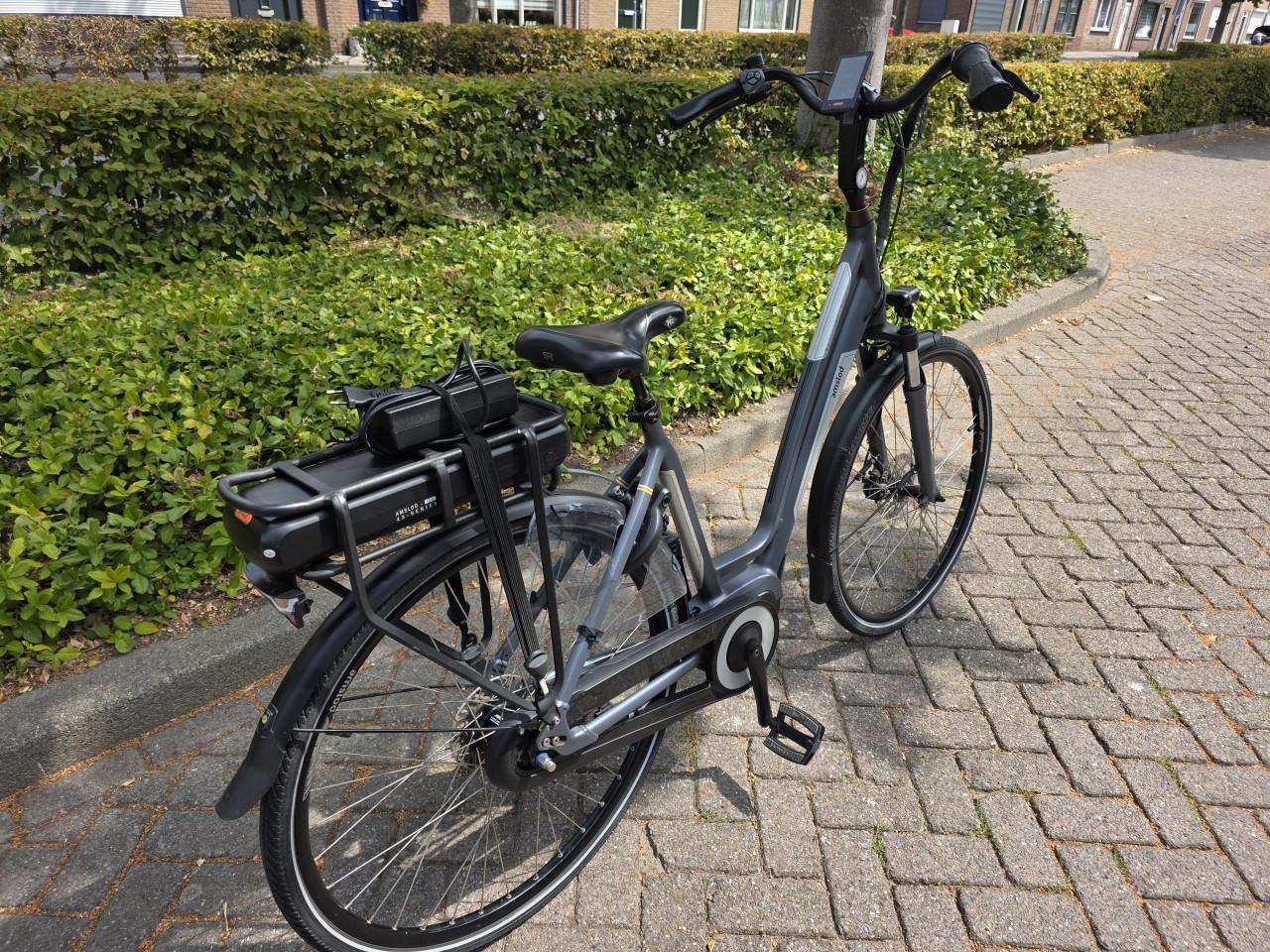 Schitterende Amslod elektrische fiets met Bafang M400 middenmotor