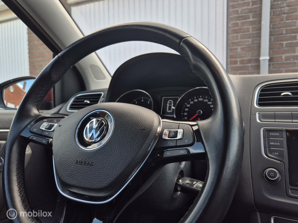 Volkswagen Polo 1.2 tsi comfortline / dealeronderhouden / cruisecontrol / b