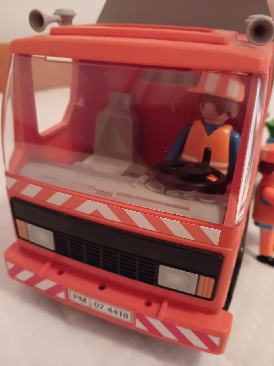 Playmobil vuilniswagen en brandweer