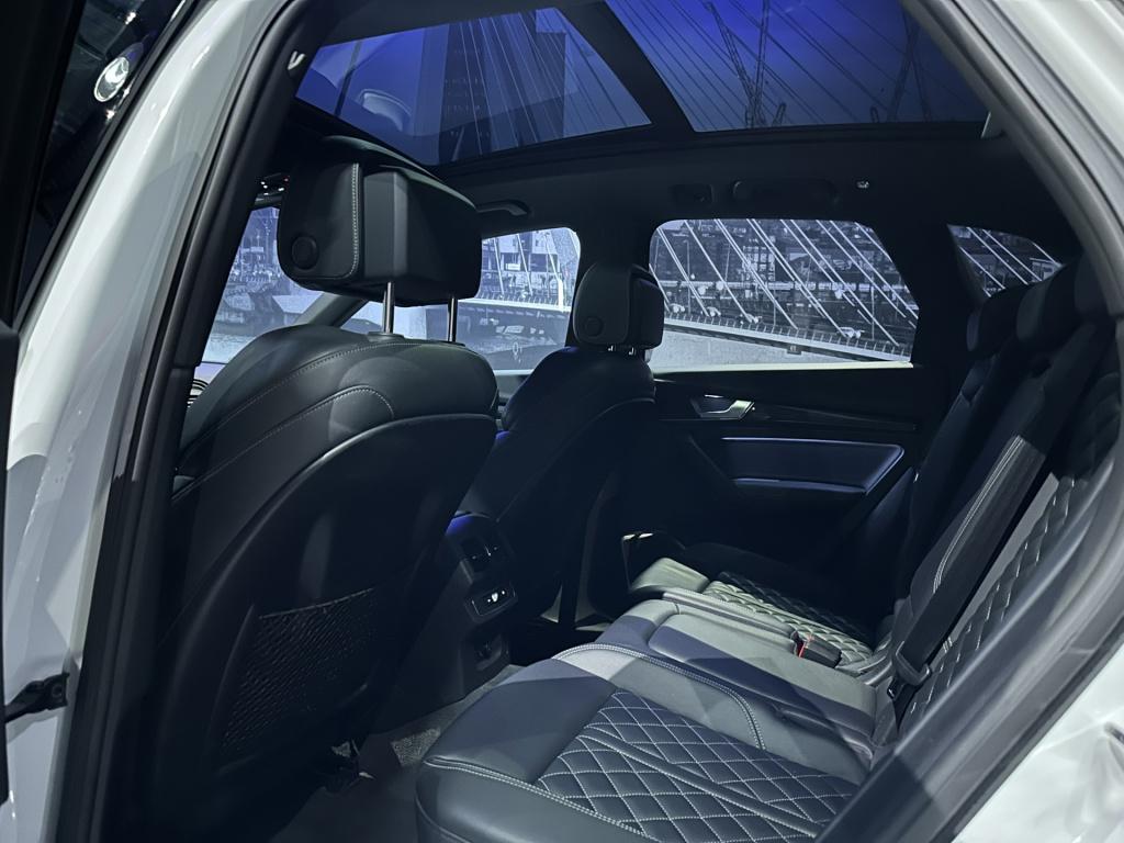 Audi Q5 50 tfsi e quattro s edition *mtm*carbon*luchtvering*pano*