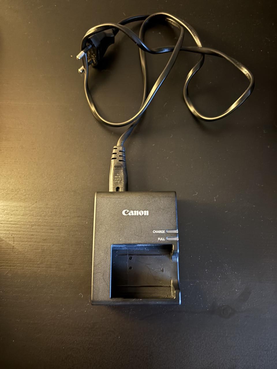 Canon Spiegelreflexcamera incl 18-55 lens en tassen