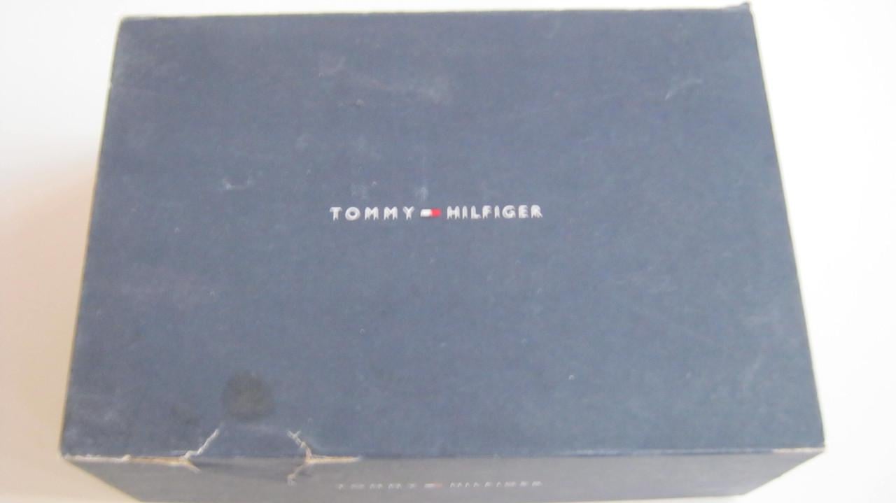 NIEUW TOMMY HILFINGER MAAT 37 VOOR 20 EURO