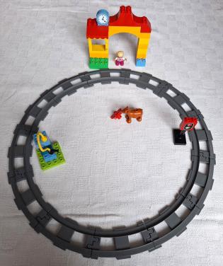 Duplo treinrails met station