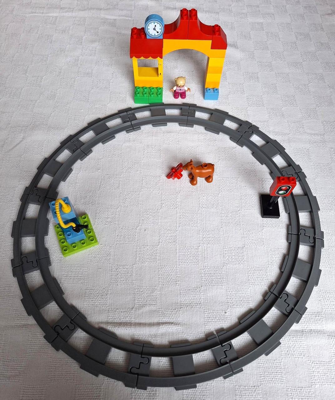 Duplo treinrails met station