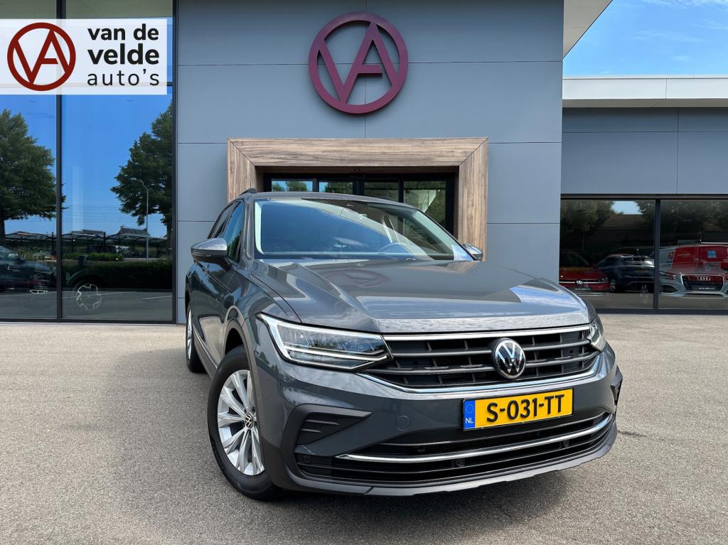 Volkswagen Tiguan 1.5 tsi 150pk dsg life | camera | trekhaak | navi | carpl