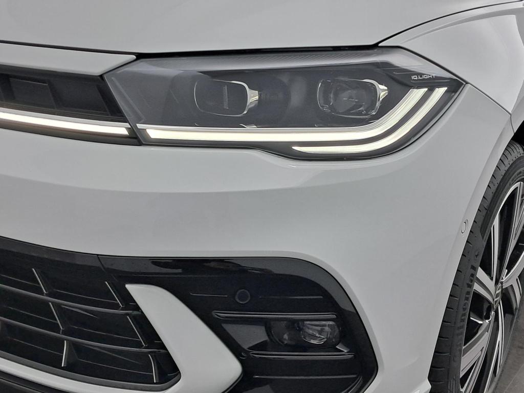 Volkswagen Polo r-line-edition 1.0 70 kw / 95 pk tsi hatchback 7 v