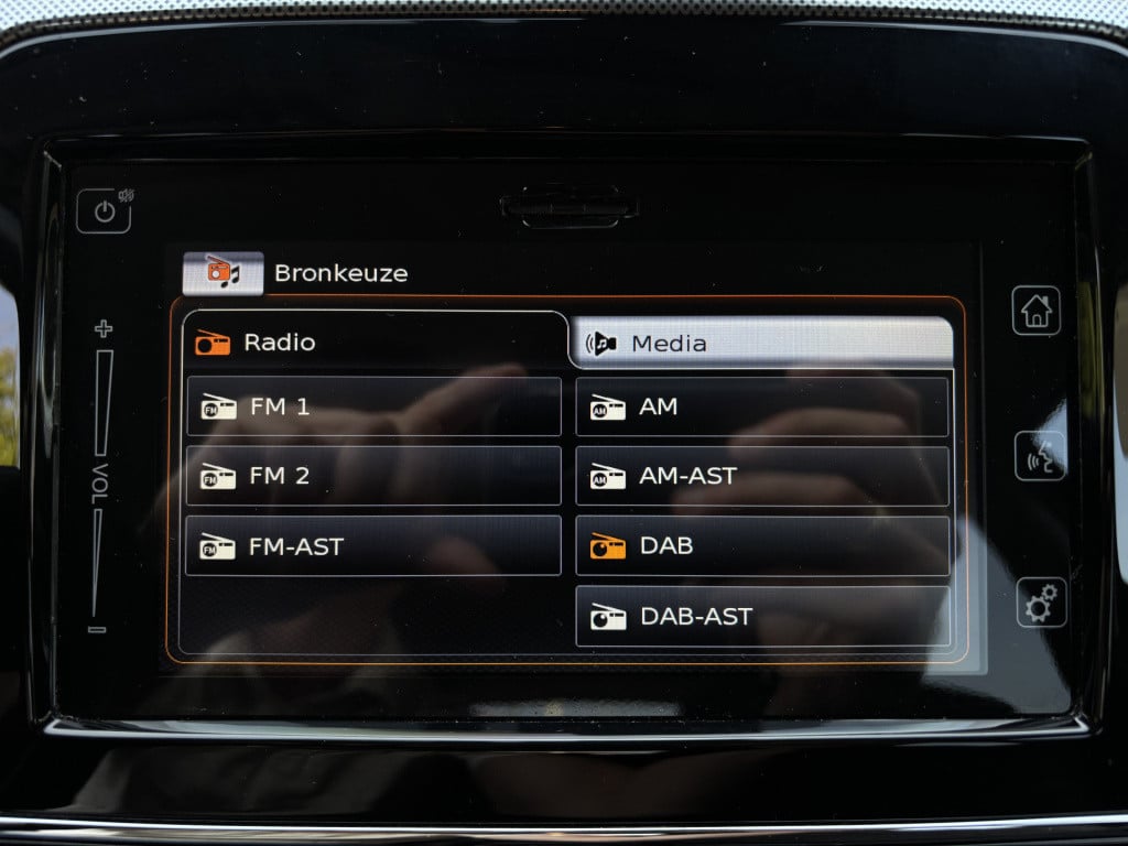 Suzuki Vitara 1.4 boosterjet style smart hybrid/trekhaak/all-seasonbanden