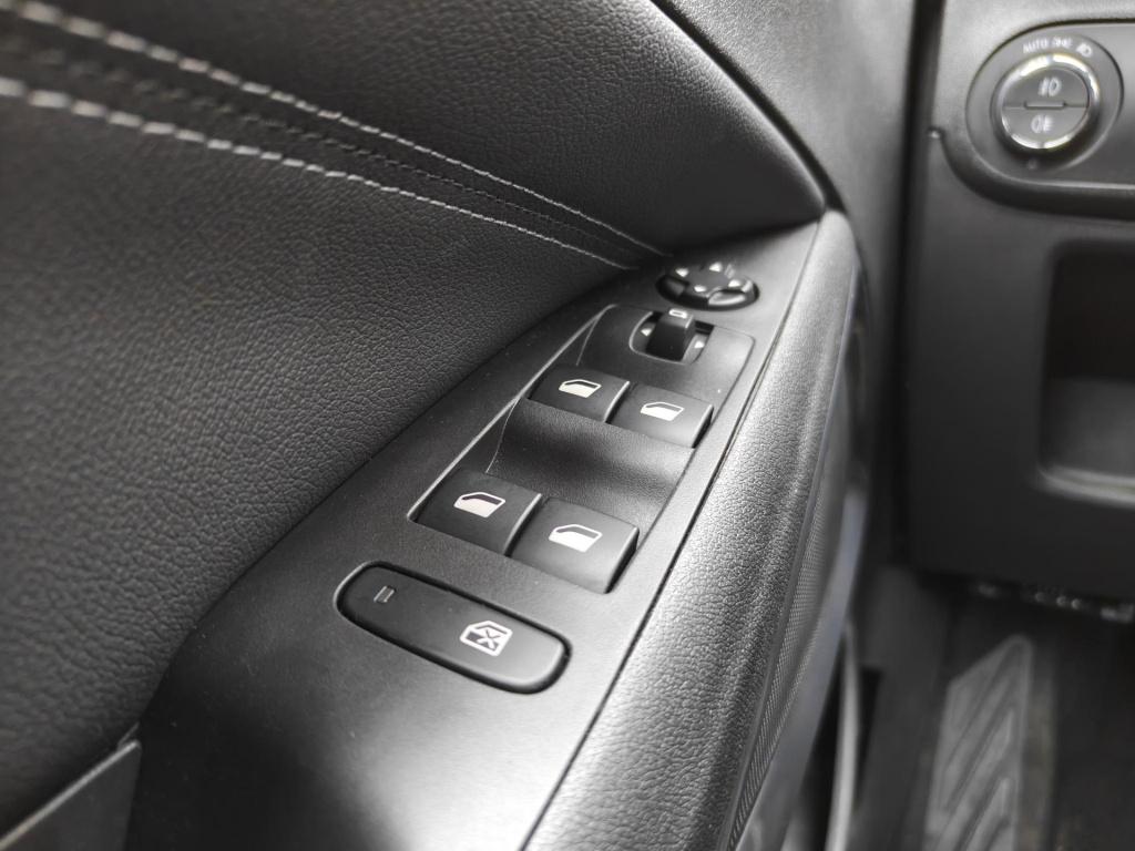 Opel Crossland X 1.2 96kw turbo s/s auto innovation