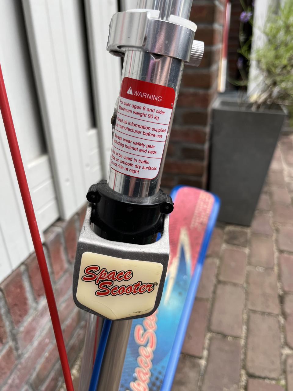 Space scooter blauw