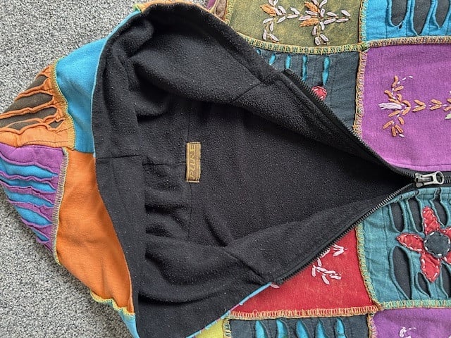Leuk kleurrijk dames vest.