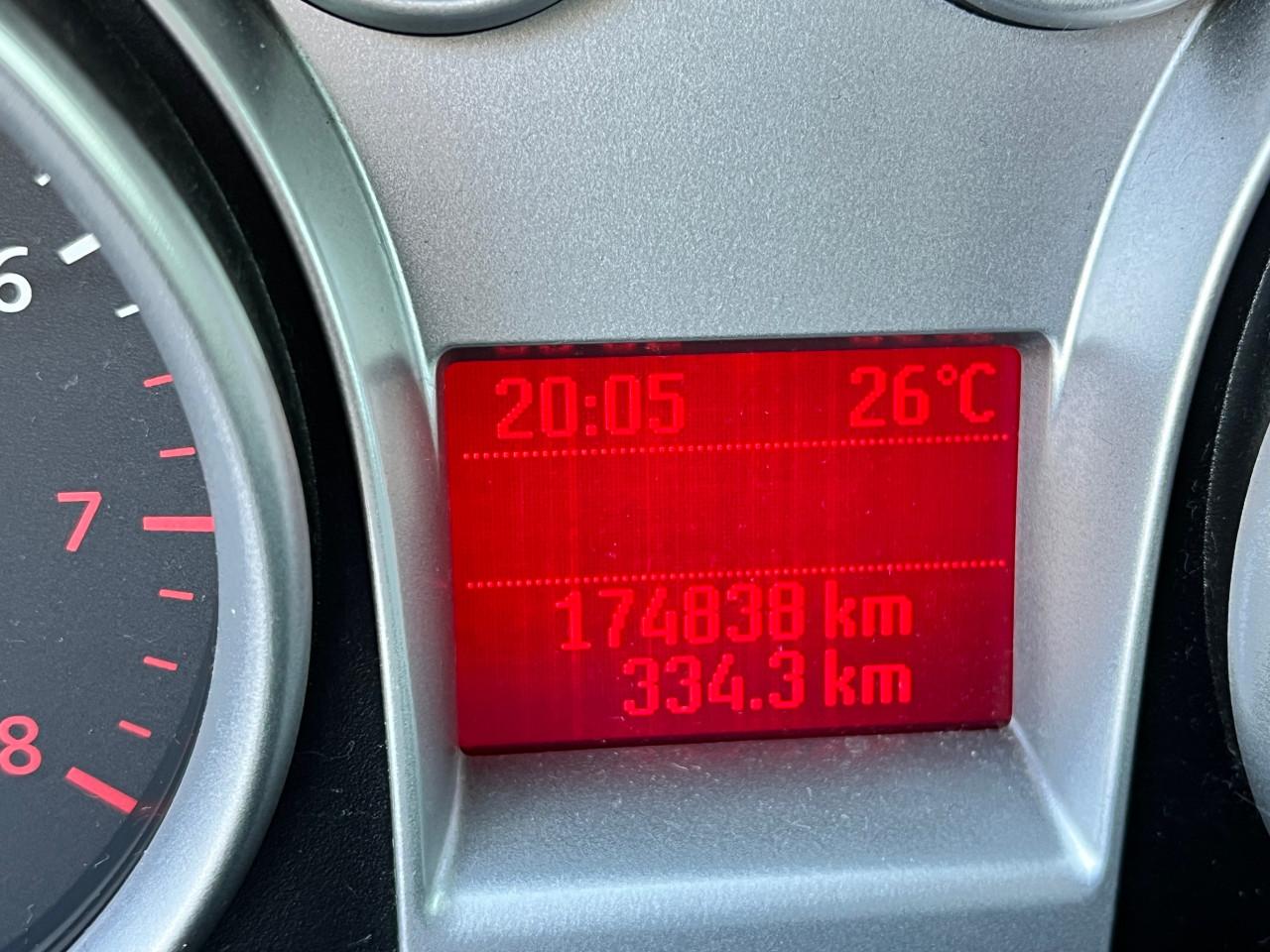 Ford focus 1.8 titanium 2009