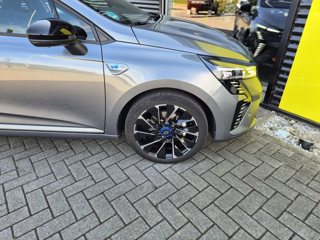 Renault Clio 1.6 e-tech full hybrid 145 esprit alpine