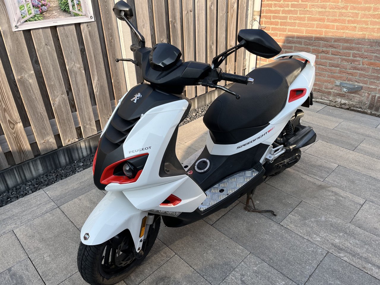 Peugeot speedfight 4