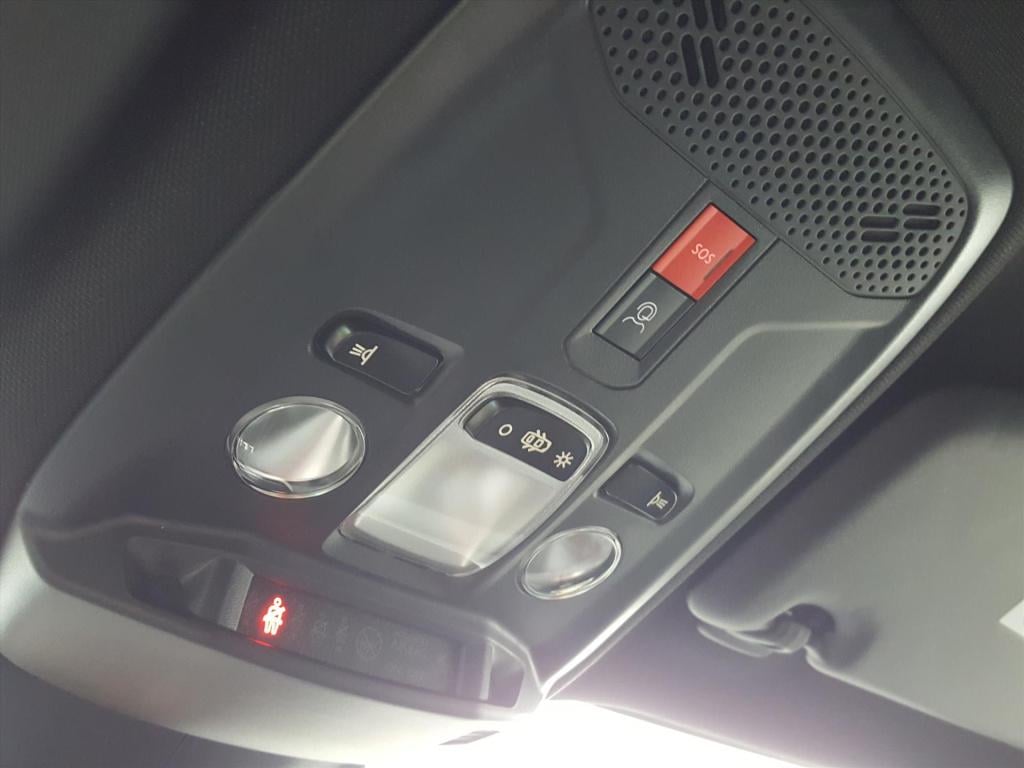 Peugeot 2008 1.2 hybrid 145pk e-dcs6 allure apple carplay & android auto | 