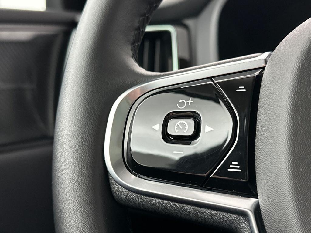 Volvo XC60 t8 455pk recharge dark| luchtvering| adap.cruise| 360camera| awd