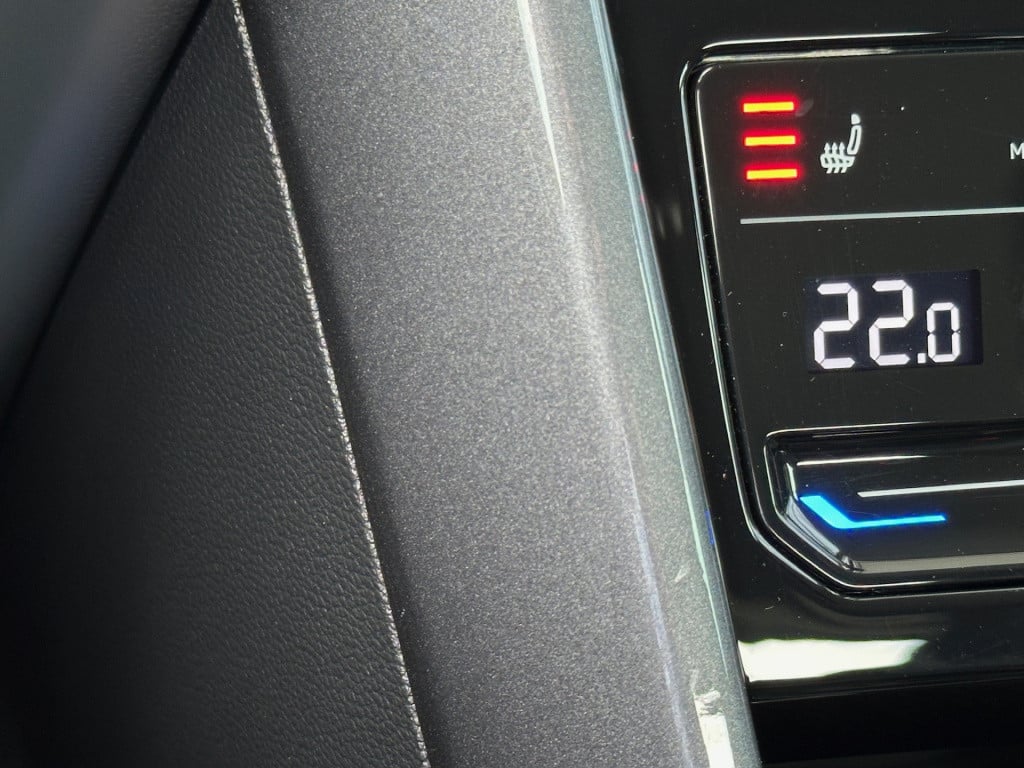 Volkswagen T-roc 1.5 tsi 150pk dsg style carplay | camera | keyless | elek.