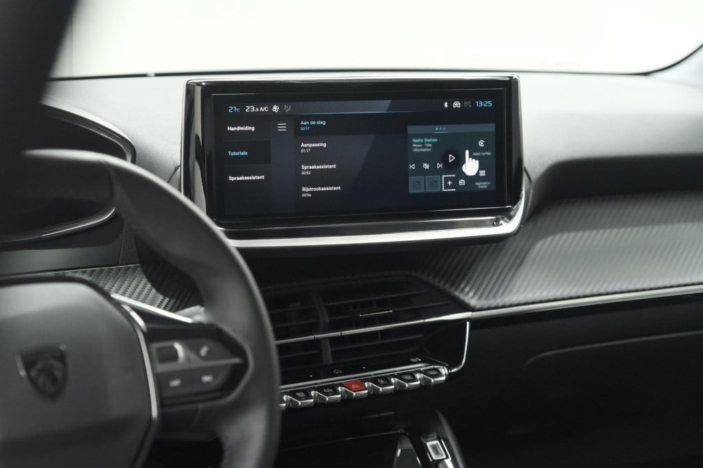 Peugeot 208 puretech 100 allure | 360 camera | apple carplay | dodehoekdete