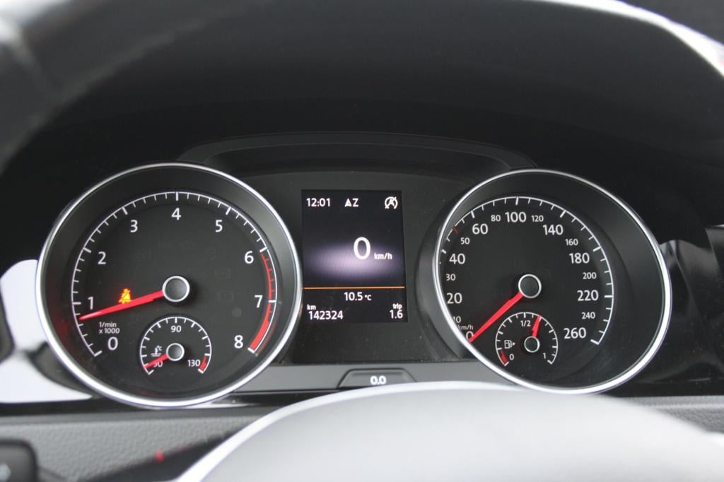 Volkswagen Golf 1.2 tsi highline / afn. trekhaak / navi / cruise / stoelver