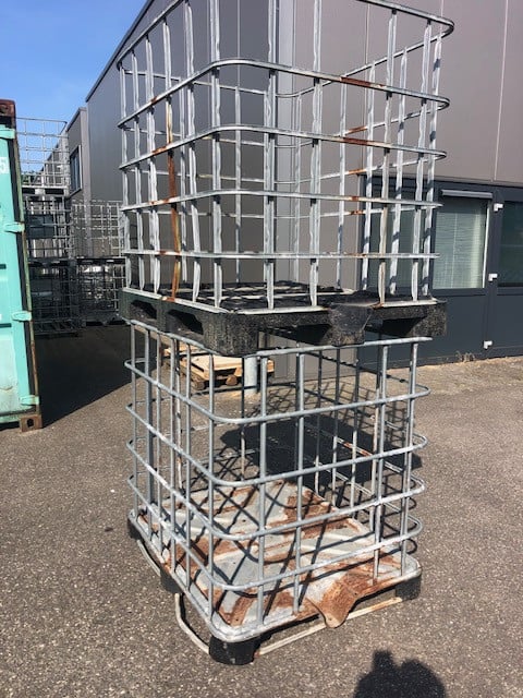 Lege stalen  IBC kratten
