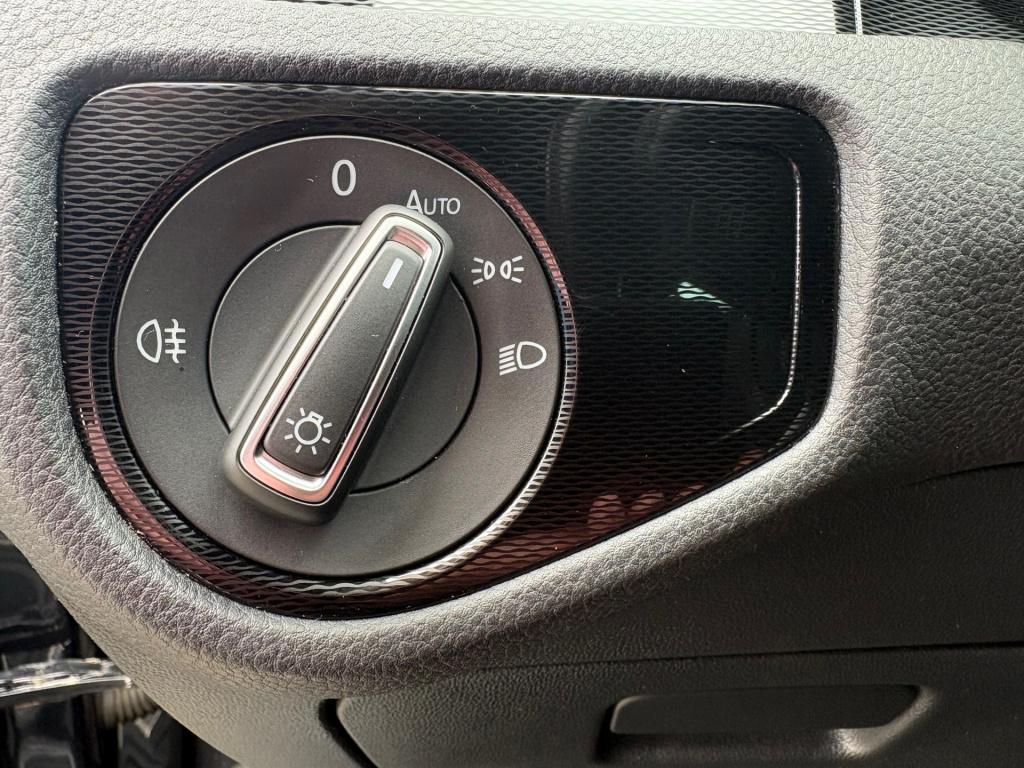 Volkswagen Golf 1.4 tsi gte connected series