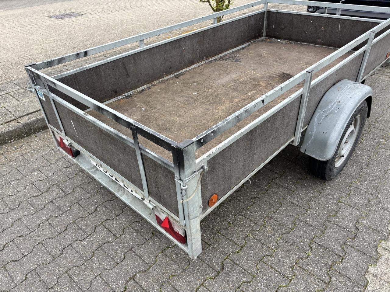 Aanhanger in goede staat 130x260cm