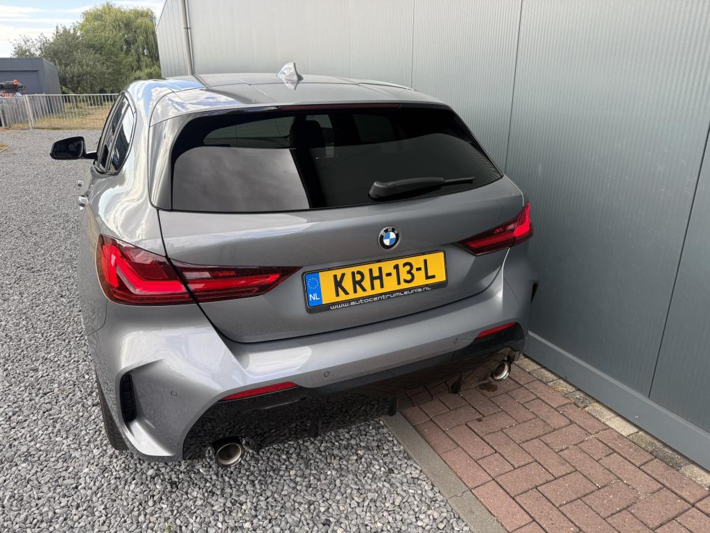 BMW 1 Serie 120i automaat high executive m-sportpakket 5-drs