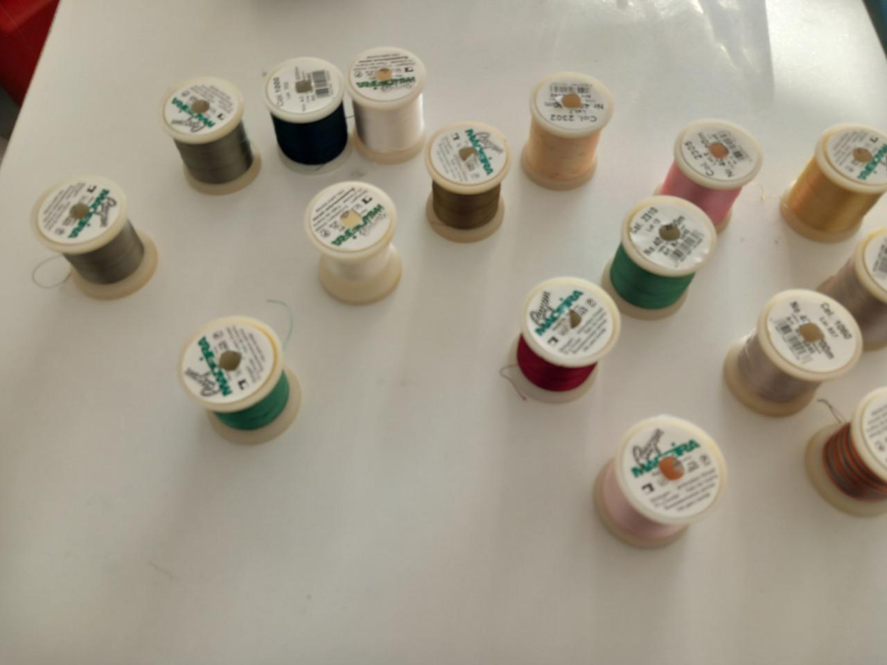 Opbergdoos met Madeira borduurgaren