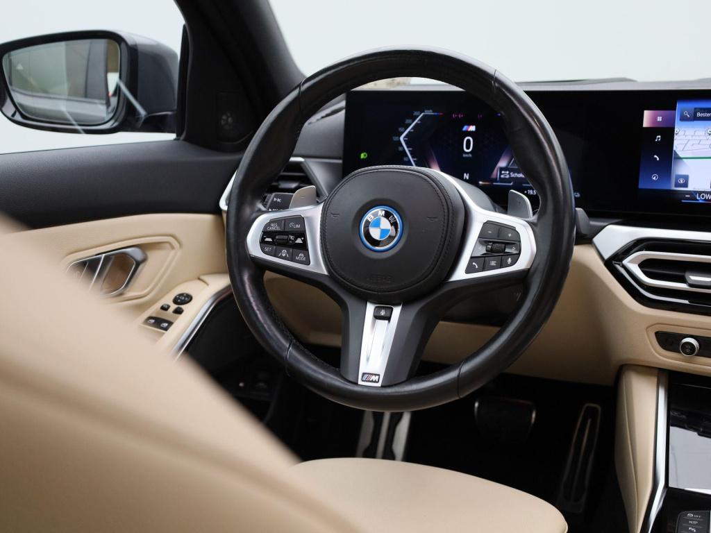 BMW 3-serie touring 330e xdrive | automaat | lmv | head up dsiplay | trekha